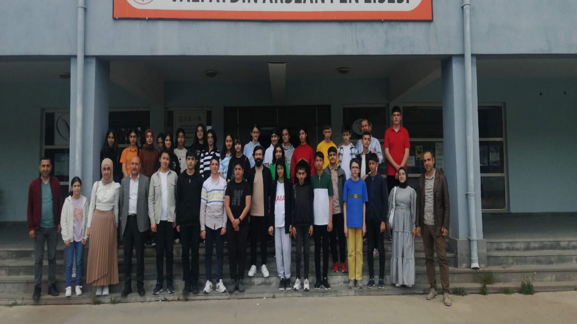 Bismil Türkmenhacı Ortaokulu 8. Sınıf öğrencileri Okulumuzu Ziyaret Ettiler. 